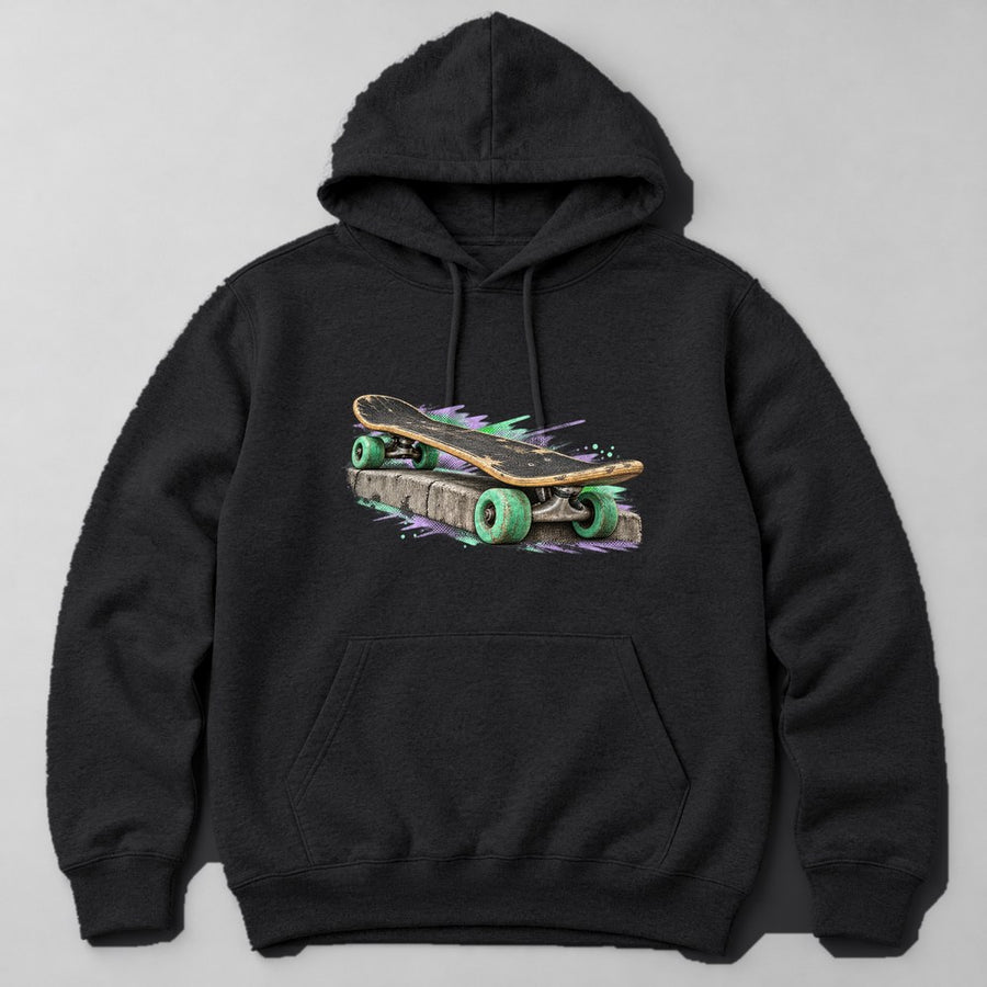 Skateboard Retro Hoodie in Black