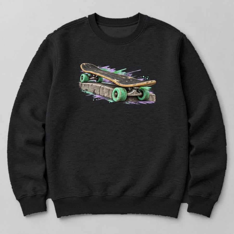 Skateboard Retro Sweatshirt in Black